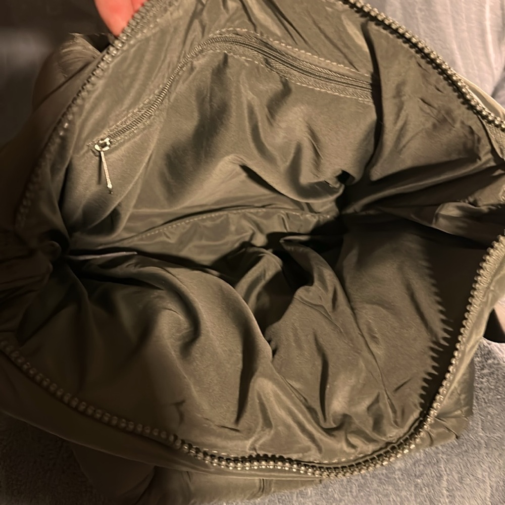 Wilo The Label Puffer Bag - Picture 4 of 4